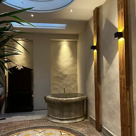Maison Gally Historic Luxury לינה וארוחת בוקר *